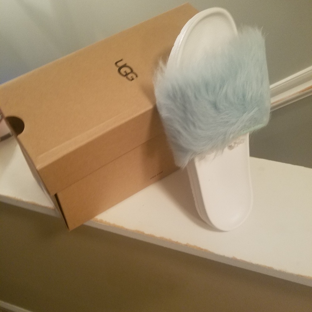 ugg slides